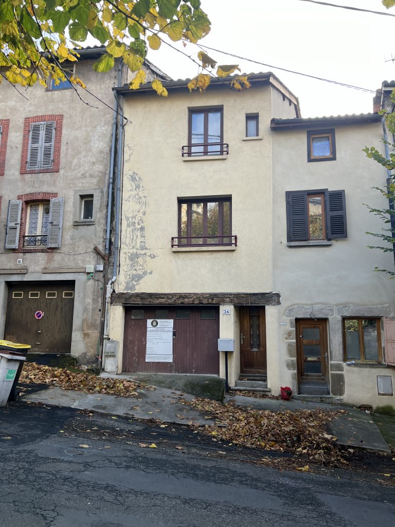 Façade avant réfection